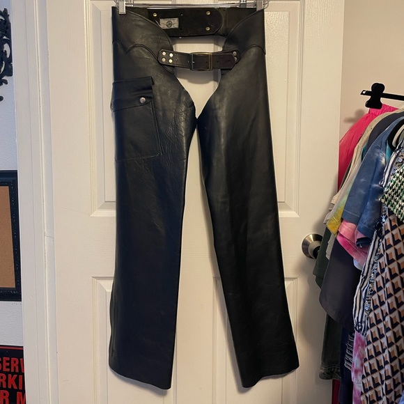 Vintage adjustable black leather chaps - Picture 1 of 4